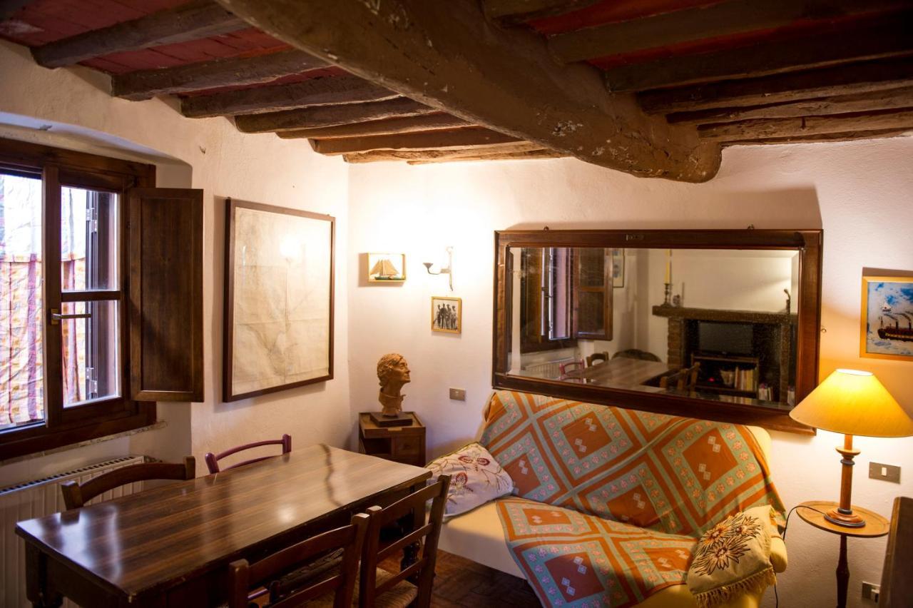 Borgo Antico - Torre Pugliola Apartment Леричи Екстериор снимка