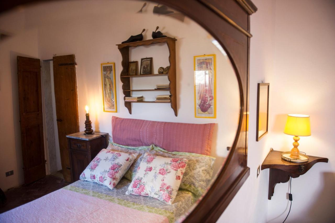 Borgo Antico - Torre Pugliola Apartment Леричи Екстериор снимка
