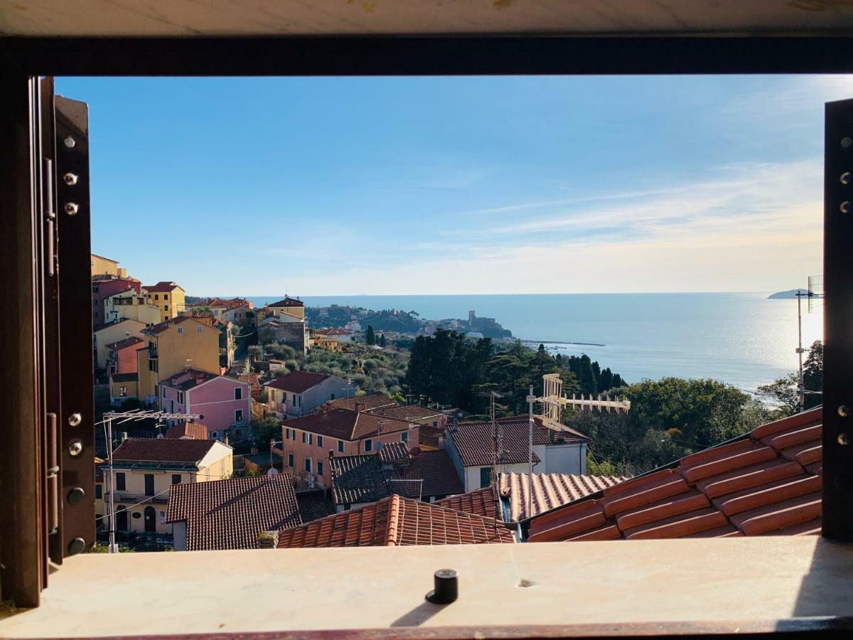 Borgo Antico - Torre Pugliola Apartment Леричи Екстериор снимка